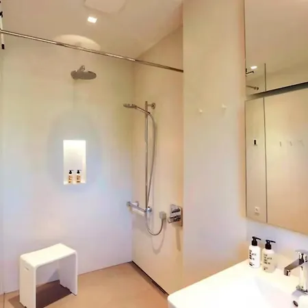Black Forest Retreat - Luxury In St Georgen Daire *